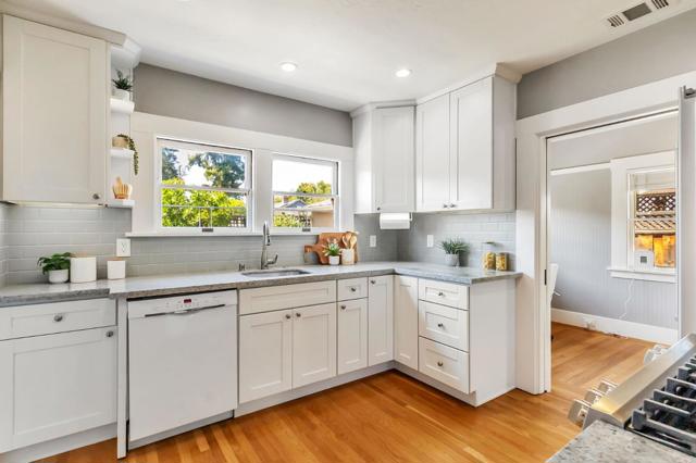 1289 Singletary Avenue, San Jose CA: https://media.crmls.org/mediaz/7d06b982-fbbb-4529-989d-712195e938a9.jpg