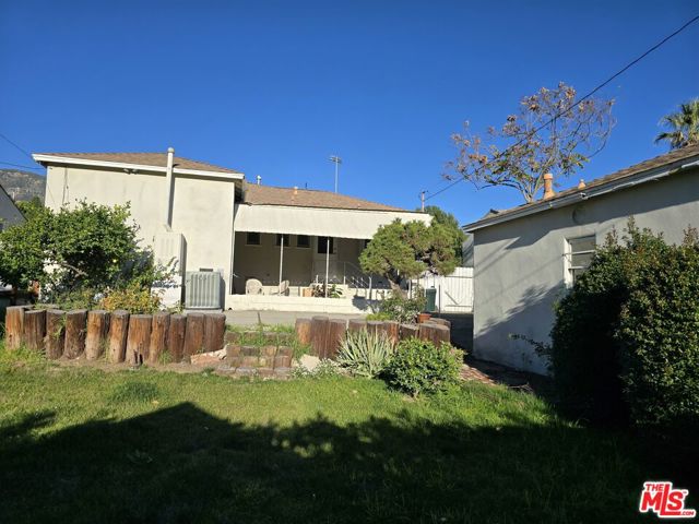 2944 Mayfield Avenue, La Crescenta CA: https://media.crmls.org/mediaz/7d075bc1-b128-48eb-8702-6849d3b9f13c.jpg