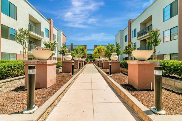 1060 S 3rd Street, San Jose CA: https://media.crmls.org/mediaz/7d08d1ff-32ac-4263-baca-58fcaeccbb1f.jpg