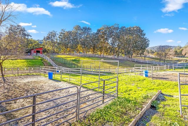 6915 Redwood Retreat Road, Gilroy CA: https://media.crmls.org/mediaz/7d08e250-6081-4685-8d00-0f07837857bb.jpg