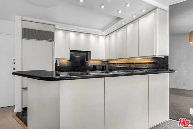 620 The, Redondo Beach CA: https://media.crmls.org/mediaz/7d09ddb7-0e93-4d9e-830f-9fc4ec7299e3.jpg