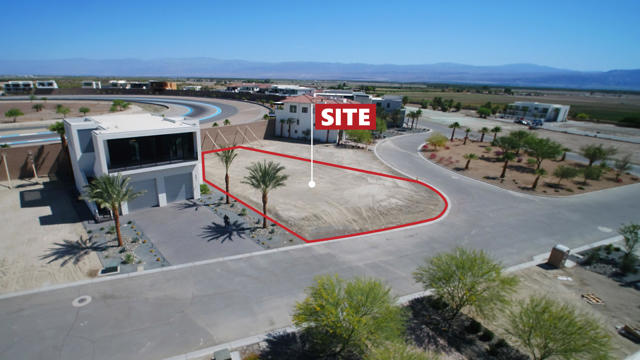 86886 Newton Way, Thermal CA: https://media.crmls.org/mediaz/7d0ae835-d7f8-4948-93ab-c2b160603cc1.jpg