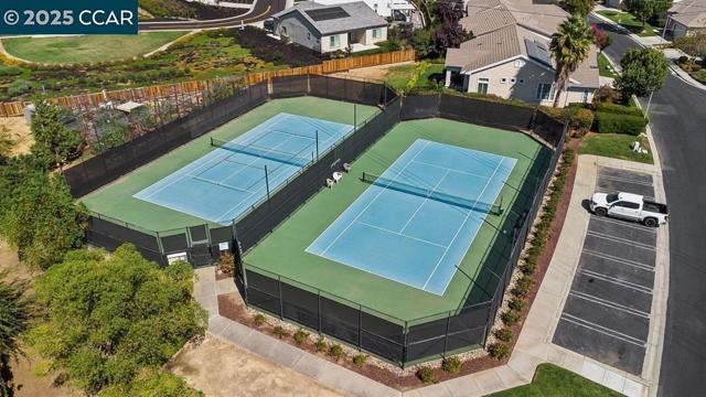 2030 Kent Dr, Brentwood CA: https://media.crmls.org/mediaz/7d0bd647-d288-4bda-a2e7-4994b7543e77.jpg