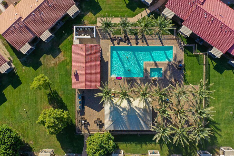 48304 Stewart Drive #J1