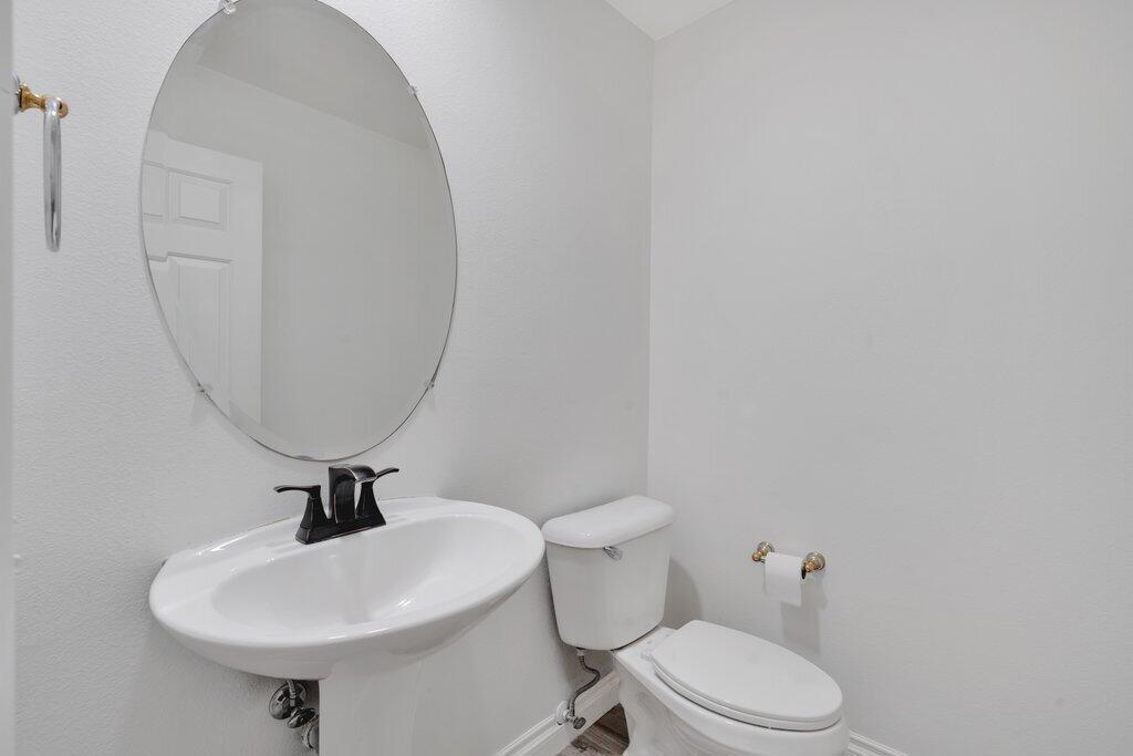https://media.crmls.org/mediaz/7d0d19f2-3884-4b6b-b61e-3e5b0cc6c937.jpg?preset=X-Large