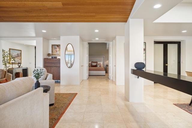73231 Mariposa Drive, Palm Desert CA: https://media.crmls.org/mediaz/7d0d7bab-3098-4078-b8de-a2a9da39cac8.jpg