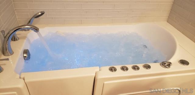 1682 Circa Del Lago, San Marcos CA: https://media.crmls.org/mediaz/7d0dbbe3-015b-4583-9274-bbc80f77a634.jpg