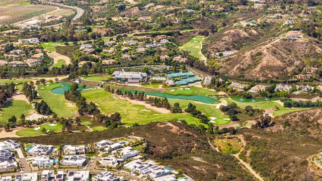 5347 Morning Sage Way, San Diego CA: https://media.crmls.org/mediaz/7d0e1825-6153-4981-aee2-f23872e61bd8.jpg
