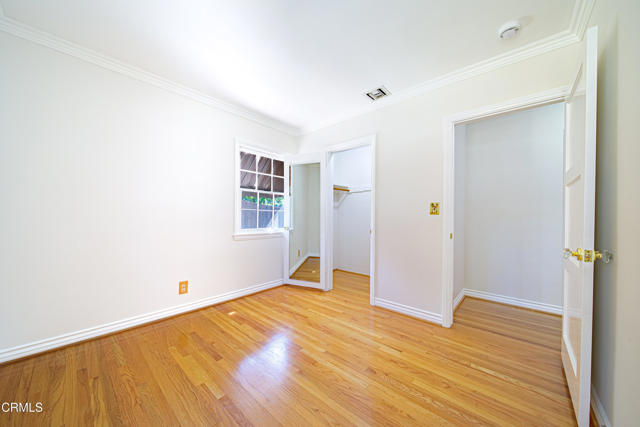 5028 El Adobe Lane, La Crescenta CA: https://media.crmls.org/mediaz/7d0eadfc-5ea2-4e19-ab56-f3ac21b5f7eb.jpg