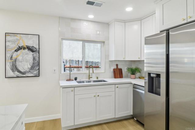 Detail Gallery Image 14 of 72 For 1740 Petra Dr, San Diego,  CA 92104 - 5 Beds | 4 Baths