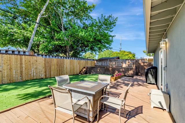 2592 Amethyst Drive, Santa Clara CA: https://media.crmls.org/mediaz/7d0f4381-f151-49f7-86f3-a638baa4cd68.jpg