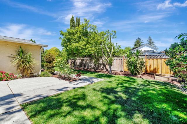 1536 Saint Helena Drive, Danville CA: https://media.crmls.org/mediaz/7d0f7ad1-b416-4b37-afe8-b0007c78bc37.jpg