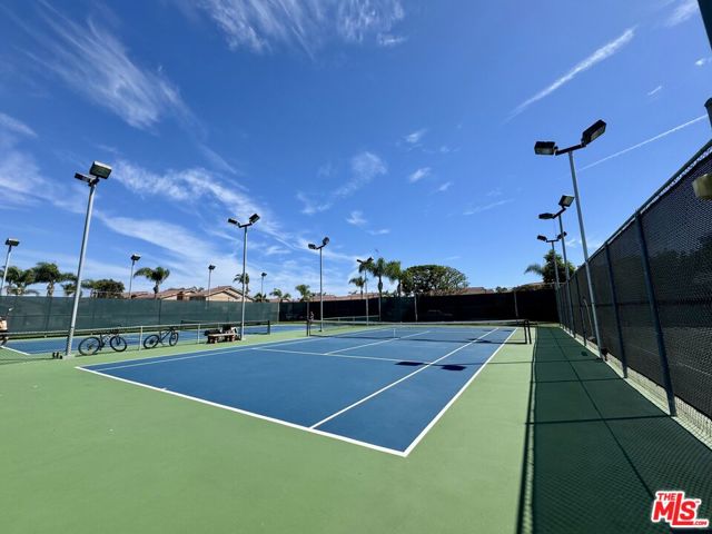 7756 Sailboat Circle, Huntington Beach CA: https://media.crmls.org/mediaz/7d0f8645-0fa7-4434-84f9-56c45e8162a7.jpg
