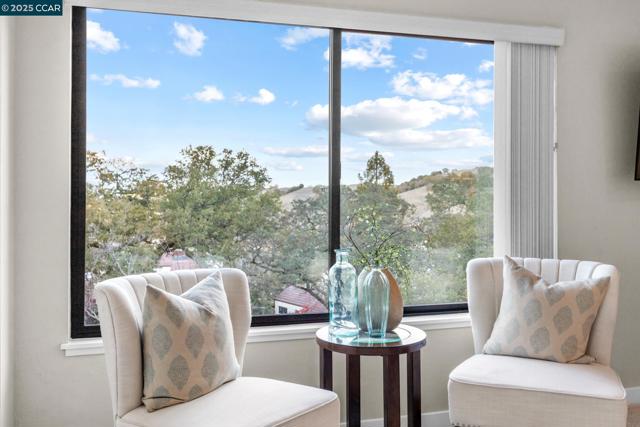 3535 Terra Granada Dr, Walnut Creek CA: https://media.crmls.org/mediaz/7d0fd11e-88d2-4c86-8679-4bf2ccc14c6a.jpg