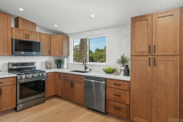 Detail Gallery Image 3 of 30 For 4813 Boise Ave, San Diego,  CA 92117 - 3 Beds | 2 Baths