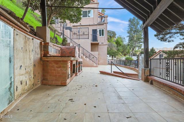 Detail Gallery Image 60 of 68 For 920 Glen Oaks Bld, Pasadena,  CA 91105 - 3 Beds | 3/1 Baths