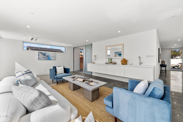 Detail Gallery Image 10 of 63 For 1238 Devon Ln, Ventura,  CA 93001 - 4 Beds | 4/1 Baths