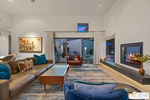 2470 N Cardillo Avenue, Palm Springs CA: https://media.crmls.org/mediaz/7d11ee3c-c311-4218-af32-af95c3af76e9.jpg