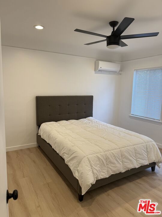 931 S Sherbourne Drive, Los Angeles CA: https://media.crmls.org/mediaz/7d1320f5-7afb-43ee-a949-1867067aa9a2.jpg