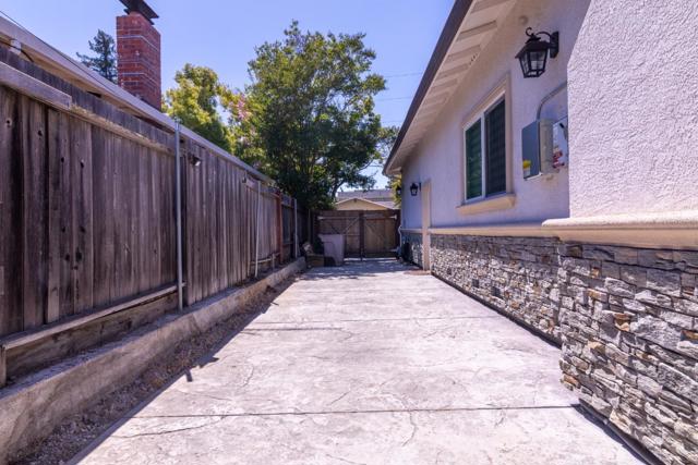 1258 S Stelling Road, Cupertino CA: https://media.crmls.org/mediaz/7d15f63c-d899-4bbc-bb23-266d3f3c1928.jpg