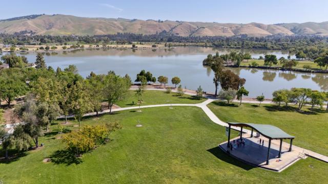 288 Campina Court, Fremont CA: https://media.crmls.org/mediaz/7d161621-377e-4c8e-a17a-de083d944448.jpg