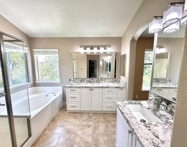 37710 Sprucewood Ln, Murrieta CA: https://media.crmls.org/mediaz/7d174648-32c5-4aac-84af-8f2ee0257e85.jpg