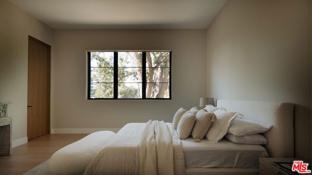23346 Collins Street, Woodland Hills CA: https://media.crmls.org/mediaz/7d179ad8-e0ca-4a13-b503-424efb56a553.jpg