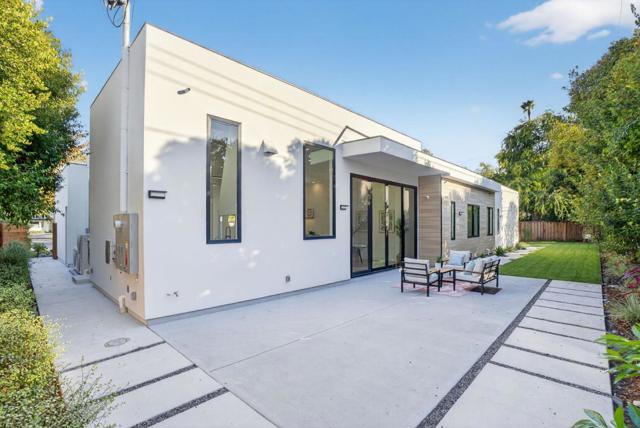 769 Allen Court, Palo Alto CA: https://media.crmls.org/mediaz/7d17d852-2874-49db-ac31-b4735db89ccc.jpg
