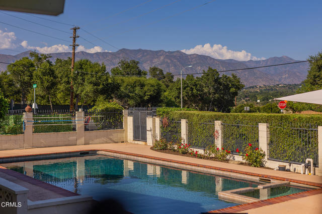 Detail Gallery Image 3 of 33 For 2027 Burnham Rd, Ojai,  CA 93023 - 4 Beds | 2/1 Baths