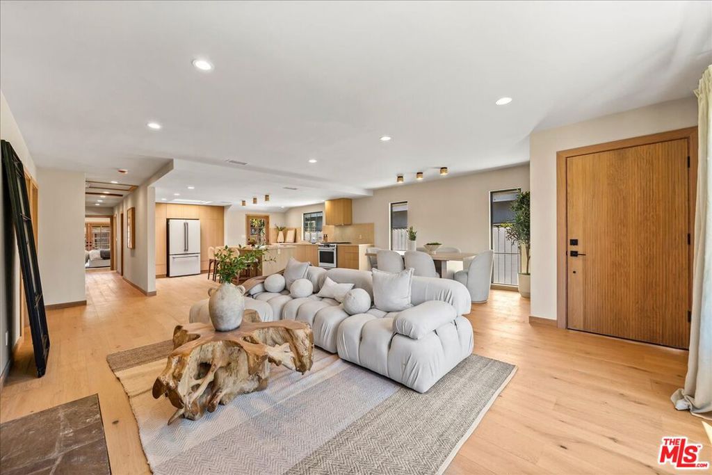 14537 Hesby StreetSherman Oaks img 3