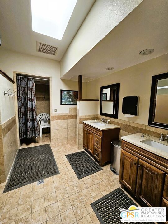 17640 Corkill Road, Desert Hot Springs CA: https://media.crmls.org/mediaz/7d1a04ef-0cfa-45a8-a306-4c119c07bcaa.jpg