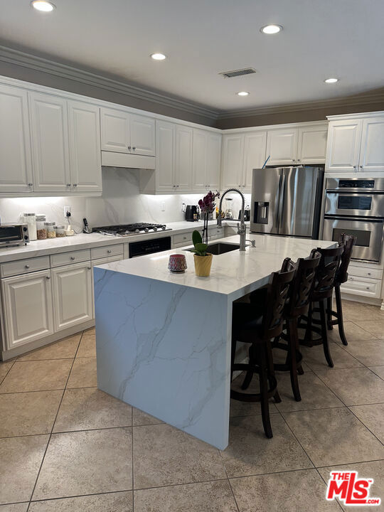 22 St Just Avenue, Ladera Ranch CA: https://media.crmls.org/mediaz/7d1ba5a0-f5c8-4648-8609-830ec301d8b9.jpg