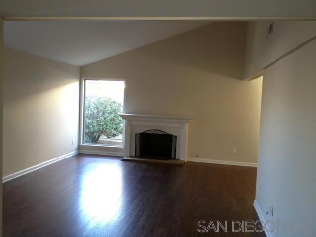12581 Lomica Ave, San Diego CA: https://media.crmls.org/mediaz/7d1d0b78-889a-484c-bd7f-b39f744571ea.jpg