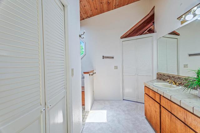135 Seabreeze Place, Aptos CA: https://media.crmls.org/mediaz/7d1e6faf-c454-42db-b049-65f4a230faf4.jpg
