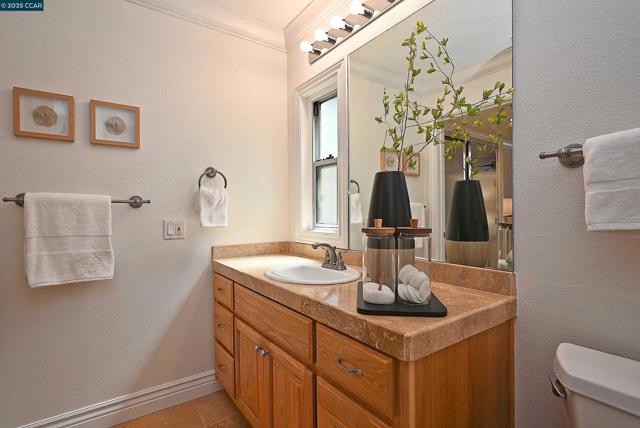 1805 Ptarmigan Dr, Walnut Creek CA: https://media.crmls.org/mediaz/7d1edac3-7d63-42e8-aa67-e3dd7c0fc2bd.jpg