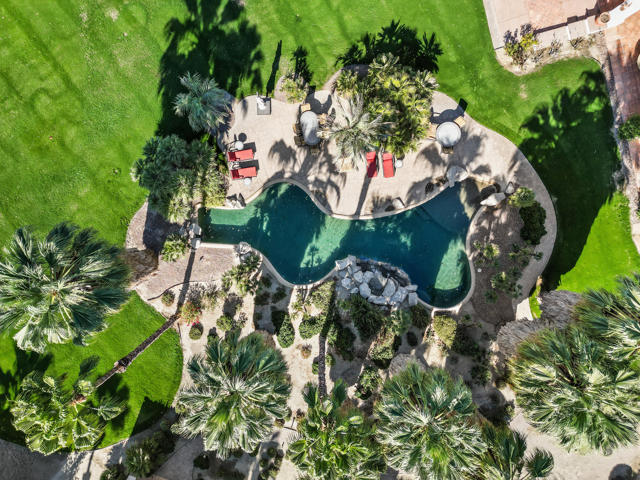 80645 La Docena Trail, La Quinta CA: https://media.crmls.org/mediaz/7d1f0acc-6f1e-4cf8-b201-8f4e4ba2b13d.jpg