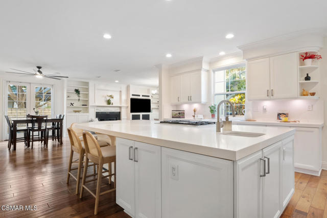 980 Via Anita, Newbury Park CA: https://media.crmls.org/mediaz/7d1f9cff-8d9b-4e08-8689-e2f11cfd3531.jpg