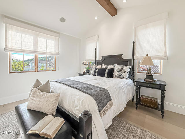 25877 Shady Oak Lane, Valencia CA: https://media.crmls.org/mediaz/7d203755-d2be-4fa8-9f4f-dbdcbe61ad02.jpg