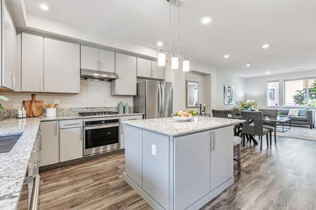 1290 Milkweed Street, Milpitas CA: https://media.crmls.org/mediaz/7d213d9f-6bb9-4407-9d82-7c394a80701f.jpg