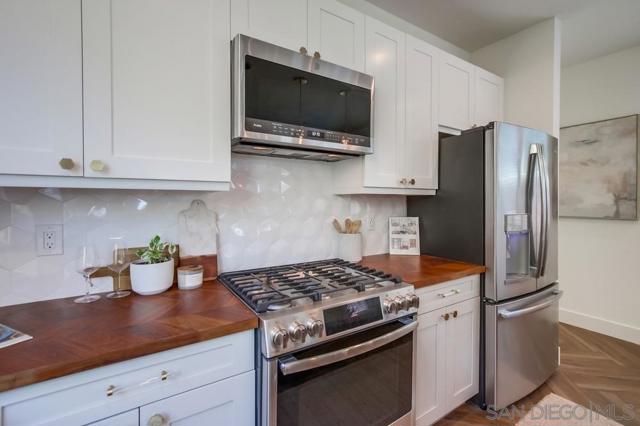 5051 Hawley, San Diego CA: https://media.crmls.org/mediaz/7d22ef22-50a2-4d76-9d06-13f4e1b1823d.jpg