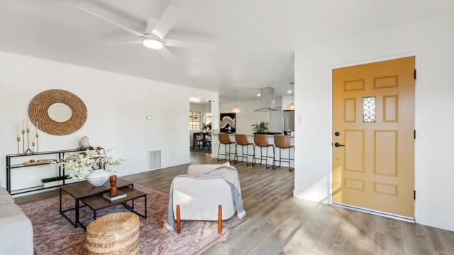Detail Gallery Image 7 of 42 For 9318 Campo Rd, Spring Valley,  CA 91977 - 3 Beds | 2 Baths