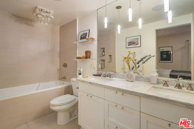 1133 N Clark Street, West Hollywood CA: https://media.crmls.org/mediaz/7d24301a-6cb7-4fb6-9be2-385196e3ec66.jpg