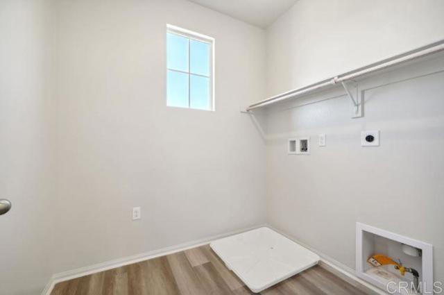 19420 Brush Creek Way, Lake Elsinore CA: https://media.crmls.org/mediaz/7d2546a6-724e-4dd9-b287-384cf806a70c.jpg