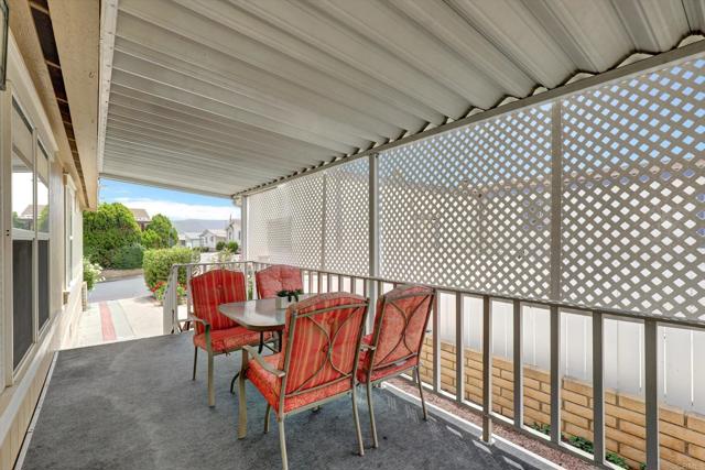 1550 Rimpau Avenue, Corona CA: https://media.crmls.org/mediaz/7d2581d8-f43c-4c03-b8c2-43429e186068.jpg