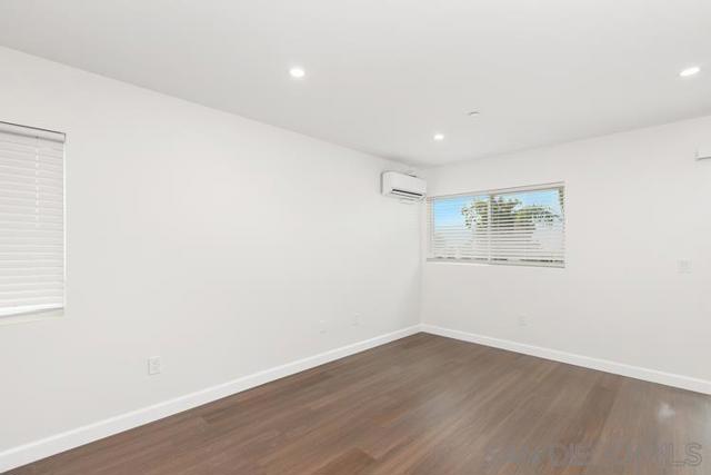 721 27 E 22nd St, National City CA: https://media.crmls.org/mediaz/7d268728-4ac6-4952-8560-fb93da6c95dc.jpg