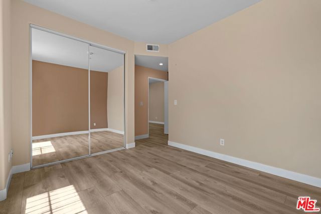 10275 Missouri Avenue, Los Angeles CA: https://media.crmls.org/mediaz/7d27f11d-6182-43d5-ae02-6e747ceea15d.jpg