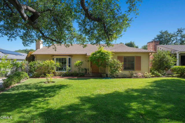 Detail Gallery Image 3 of 52 For 2232 Brigden Rd, Pasadena,  CA 91104 - 2 Beds | 2 Baths