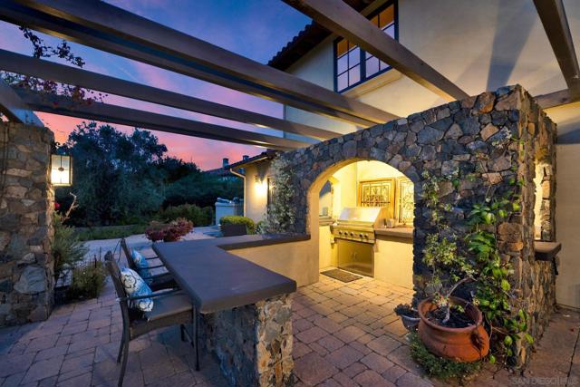 7727 Via Zafiro, San Diego CA: https://media.crmls.org/mediaz/7d294f1e-0173-48f7-b818-933d23e10aad.jpg
