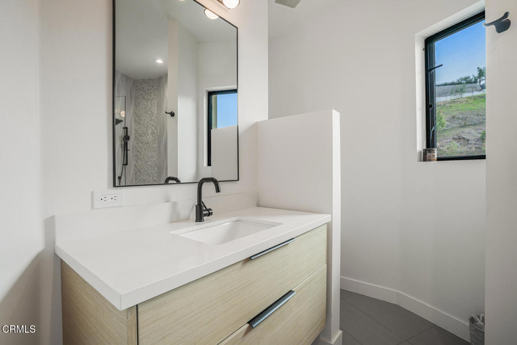 MLS #V1-28403 image #29