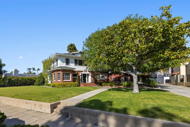 4229 Saint James Place, San Diego CA: https://media.crmls.org/mediaz/7d29a540-2a5f-4729-9f58-26dbde2533b2.jpg